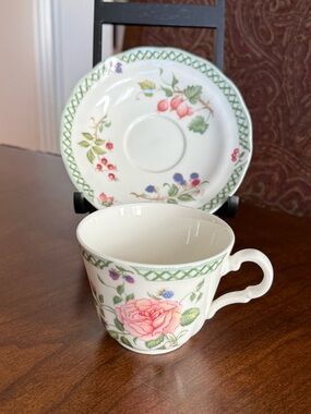 Vintage Royal Doulton Victorian Garden Teacup and Saucer Set